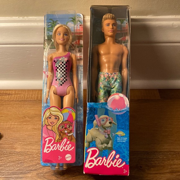 Barbie & some guy at the Beach - Picture 2 of 5